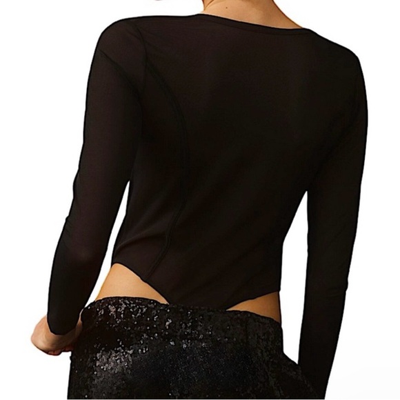 Anthropologie Black Sequin Bow Bodysuit - Size Medium - Picture 4 of 4